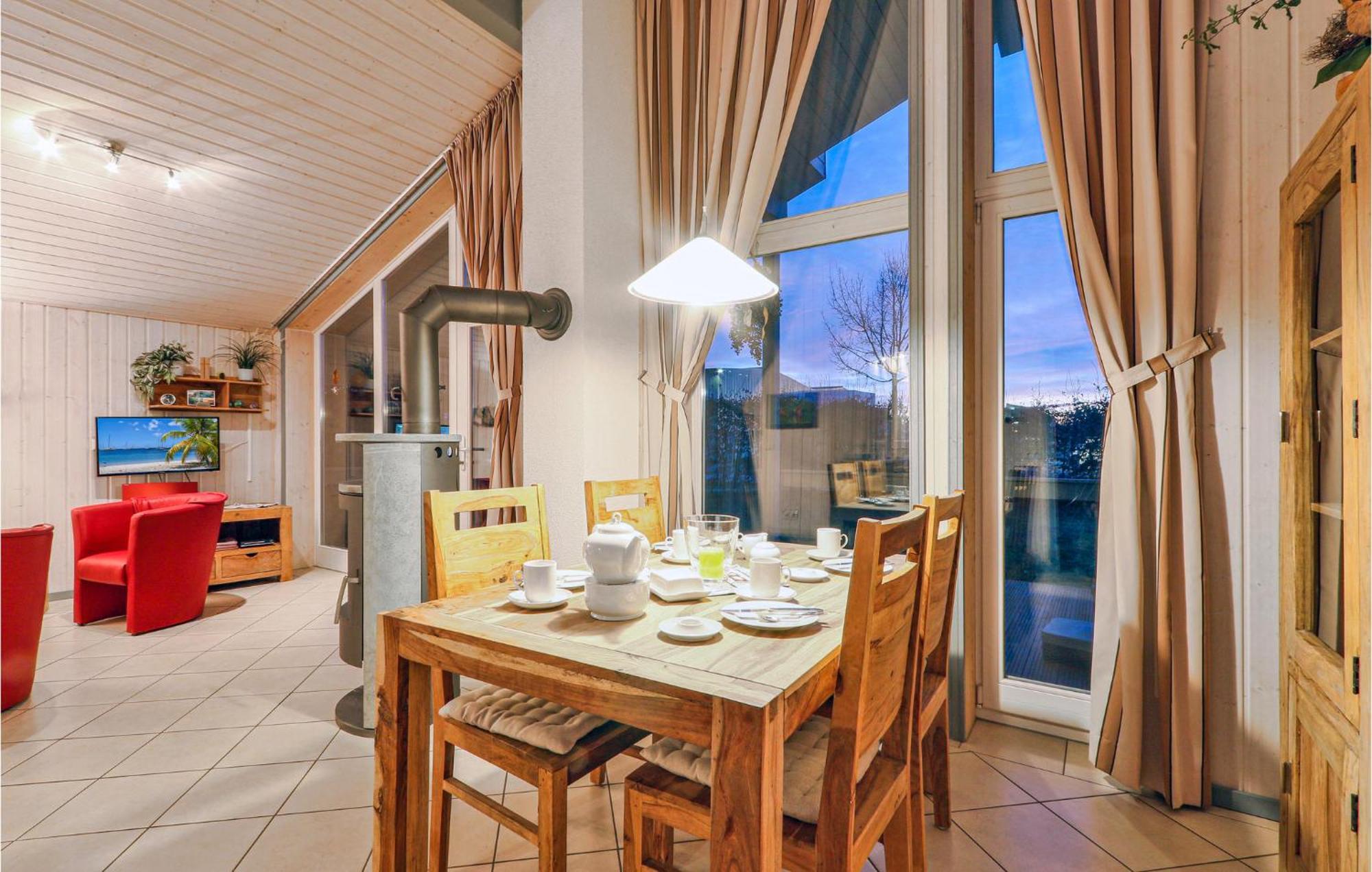 Nice Home In Rechlin With Sauna 외부 사진